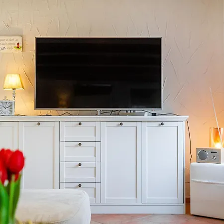 Emskate Apartment *